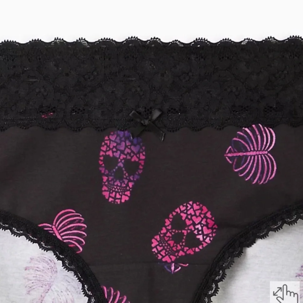NWT TORRID Hipster Panty - Cotton Skull & Heart Black - Picture 2 of 10